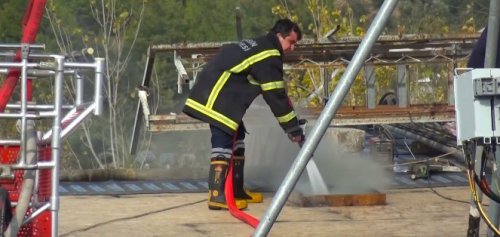 03-014.jpg