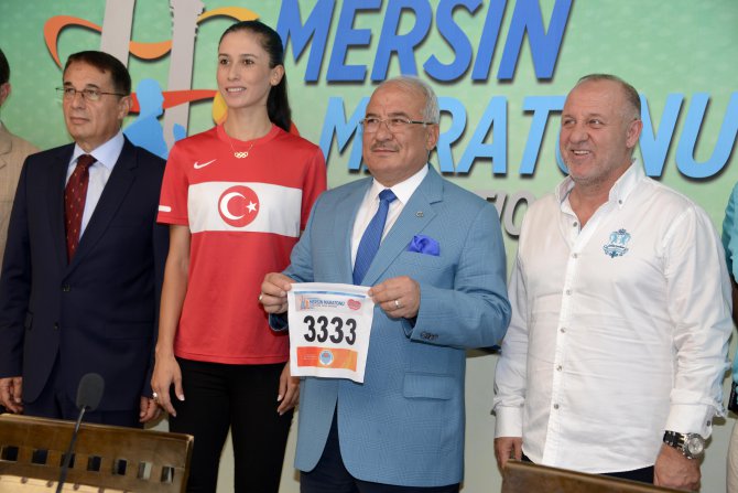 1.uluslararasi-mersin-maratonu-icin-nefesler-tutuldu-(5).jpg