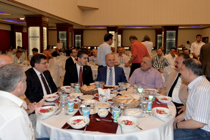 1e0c9acf-bfde-40be-abd3-3ea1aa9d1279.jpg