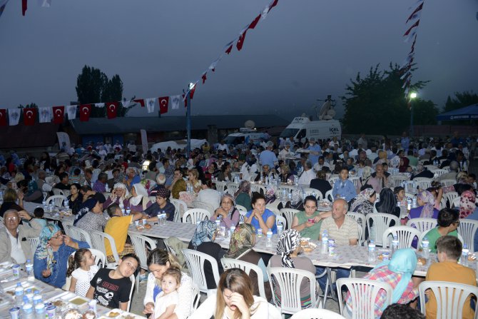 ba-kan-kocamaz,-dualarimiz-akan-kanlarin-son-bulmasi--c-n-(3).jpg