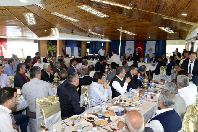 baskan-kocamaz-muhtarlari-dinledi-(4).jpg