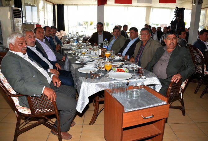 buyuksehir-anamurlu-muhtarlarin-sorunlarini-dinledi-(4).jpg