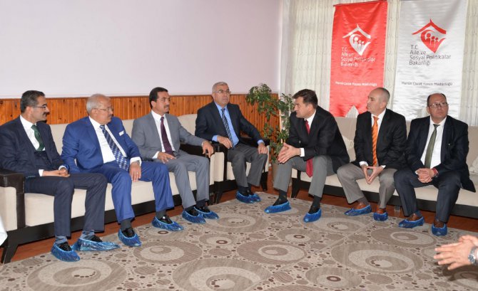 cocuklar-bizim-gelecegimizdir-(3).jpg