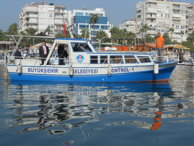 denizi-kirleten-kaptana-hapis-cezasi-(1).jpg