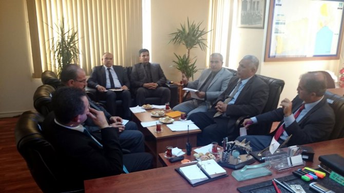 ilce-zabita-mudurleri-ile-koordinasyon-toplantisi-yapildi-(1).jpg