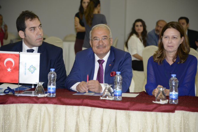 kent-konseyleri-baskanlari-mersinde-bir-araya-geldi-(3).jpg