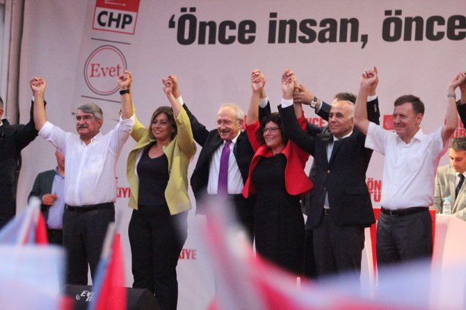 kilicdaroglu-ilk-secim-mitingini-yapti-002.jpg