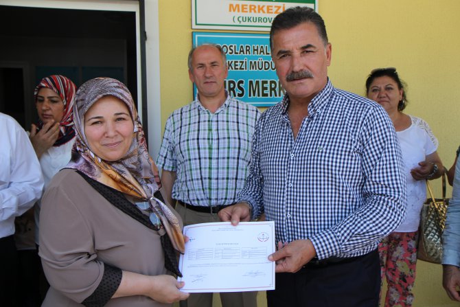 kilim-dokuma-kursiyerleri-sertifikalar-n--ald--(1).jpg