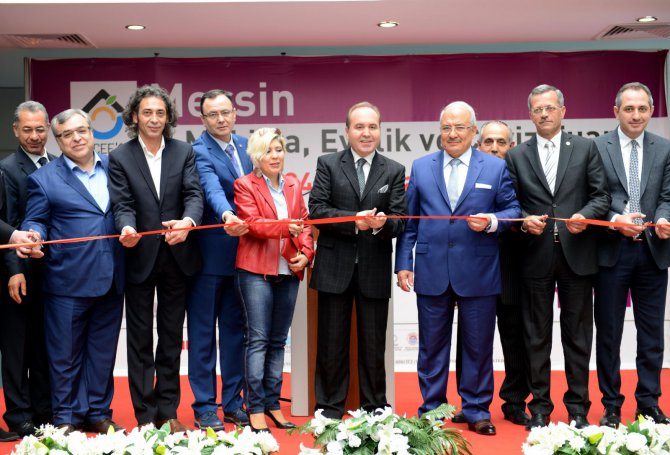 mersin-9_-mobilya,-evlilik-ve-ceyiz-fuari-acildi-(1).jpg