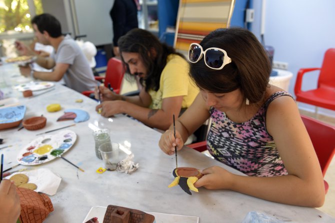 mersin-buyuksehir’den-engelli-vatandaslara-plastik-sanat-kursu-(1).jpg