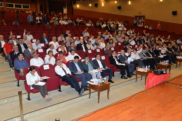mersin-buyuksehir-belediyesi-mayis-ayi-meclis-toplantisi-1_-birlesimi-yapildi-(9).jpg