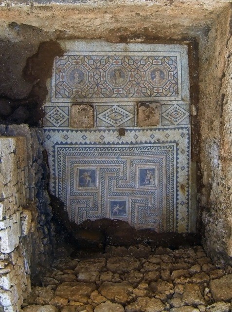 mersin-de-1800-yillik-mozaik-bulundu-61195-1.jpg