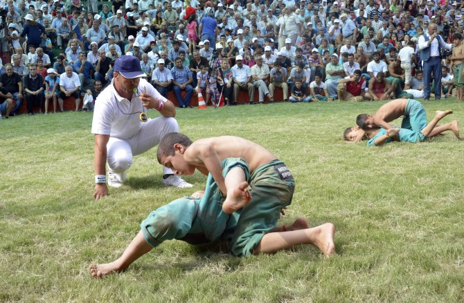 pehlivanlar-er-meydanina-gozne’de-cikti-(1).jpg