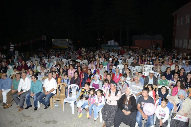 sahne-yollarda-(7).jpg