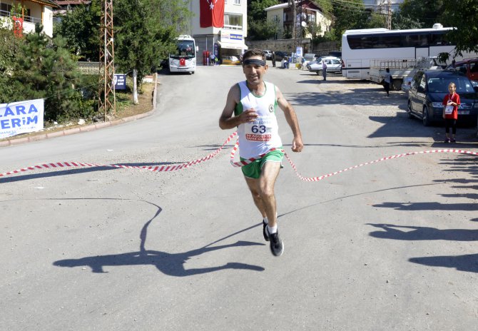 sporcular-30-agustos-zaferi-icin-kostu-(3).jpg