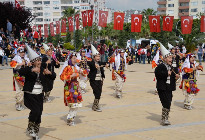 ulusal-egemenlik-bayrami-mersin’de-coskuyla-kutlandi-(7).jpg